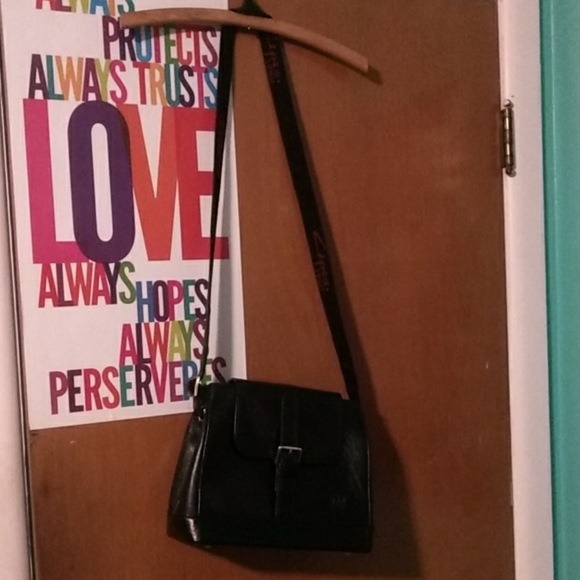 Black purse with brass accents and crossbody strap - Picture 5 of 6